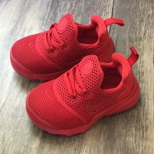 NIKE PRESTO FLY University Red Sneakers